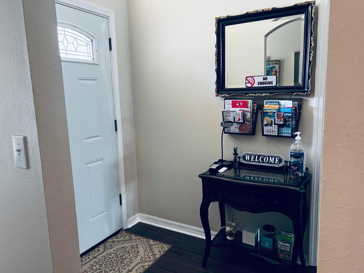 Ruskin Fl Private 2 Bdrm 1 Bath Suite Common Areas Shared With Host And Cat Buitenkant foto