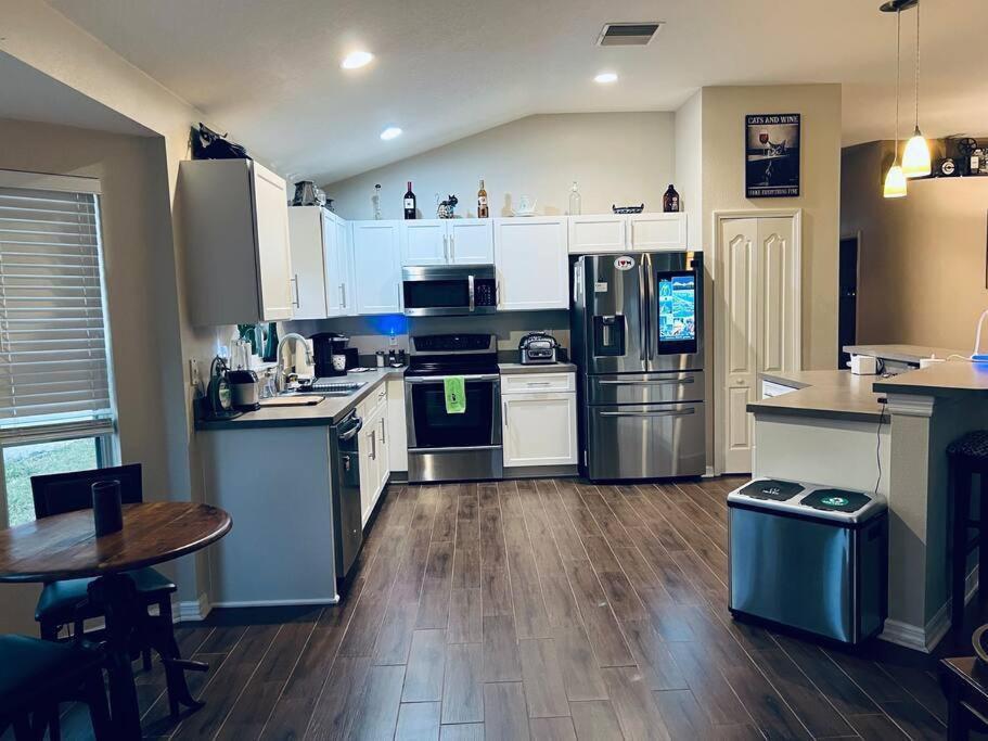 Ruskin Fl Private 2 Bdrm 1 Bath Suite Common Areas Shared With Host And Cat Buitenkant foto